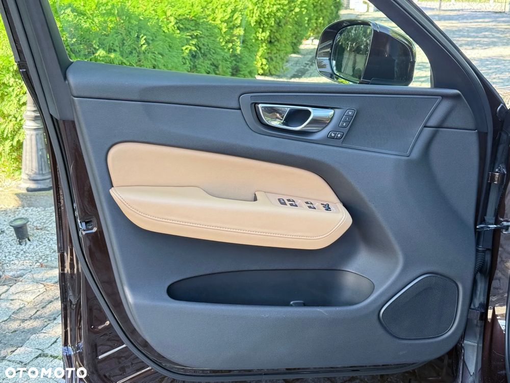 Volvo XC 60 D5 AWD Inscription - 16