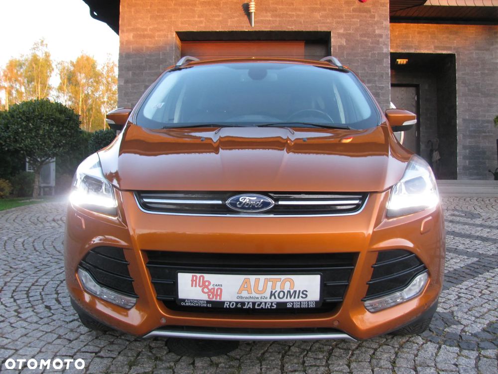 Ford Kuga 2.0 TDCi 2x4 Titanium - 2