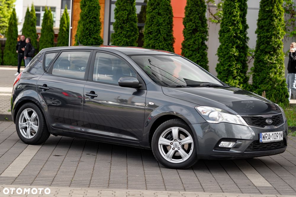 Kia Ceed 1.4 CVVT Spirit - 3