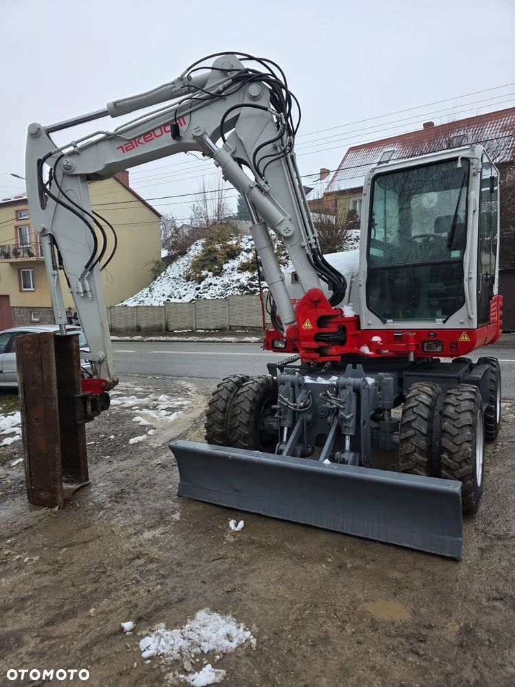 Takeuchi TB 295W Powertilt - 8