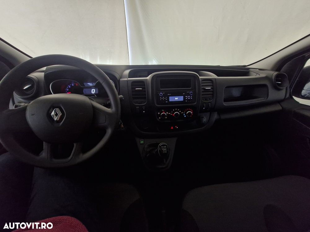 Renault TRAFIC - 3
