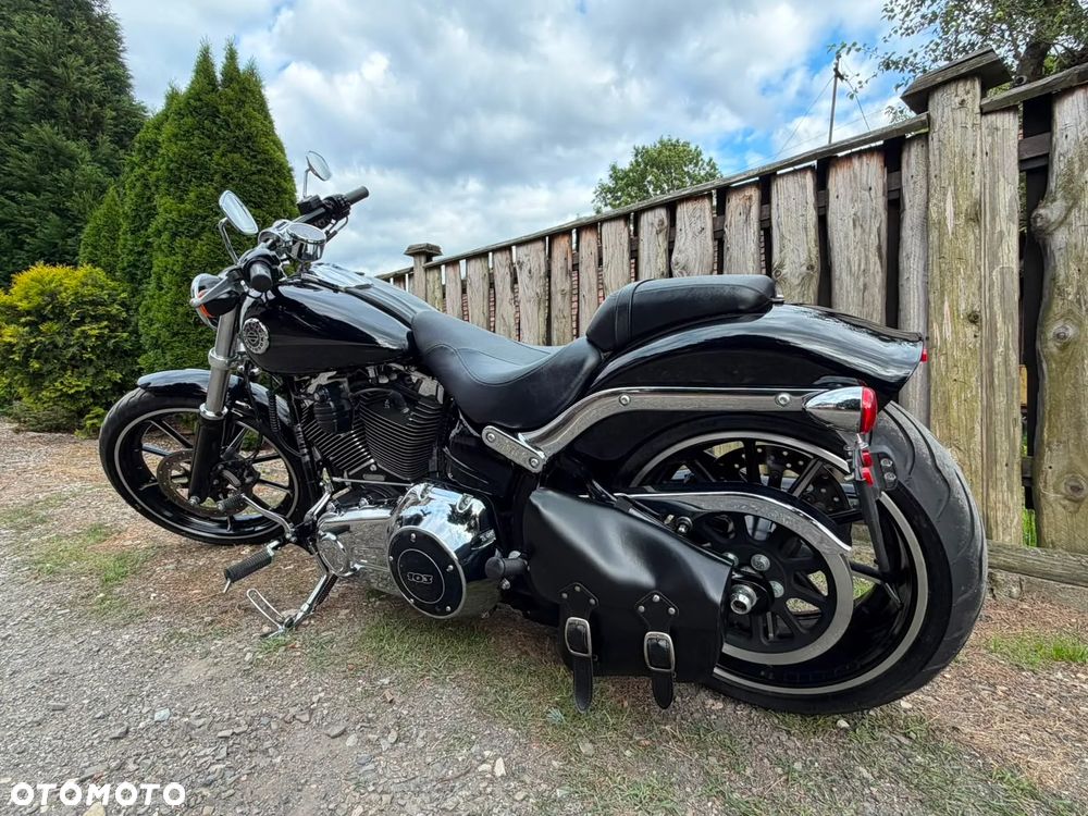 Harley-Davidson FXSB Breakout - 20