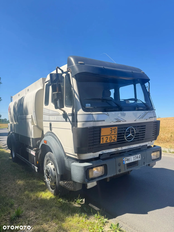 Mercedes-Benz 1827 blatt/blatt