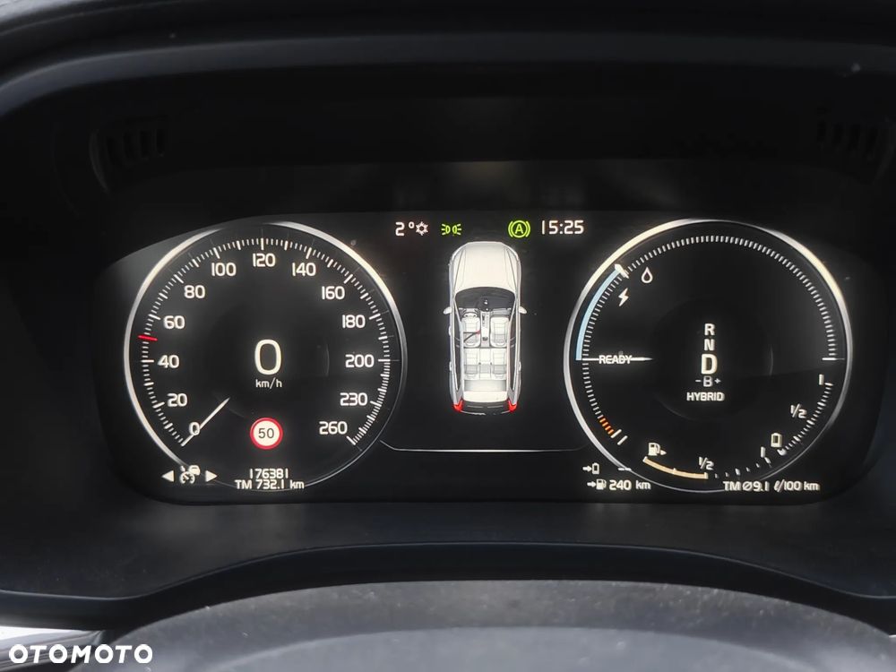 Volvo XC 60 T8 AWD Recharge Geartronic Inscription Expression - 17