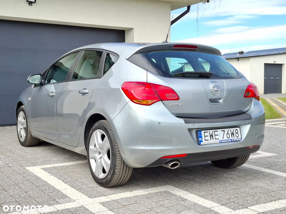 Opel Astra 1.4 T Cosmo - 16