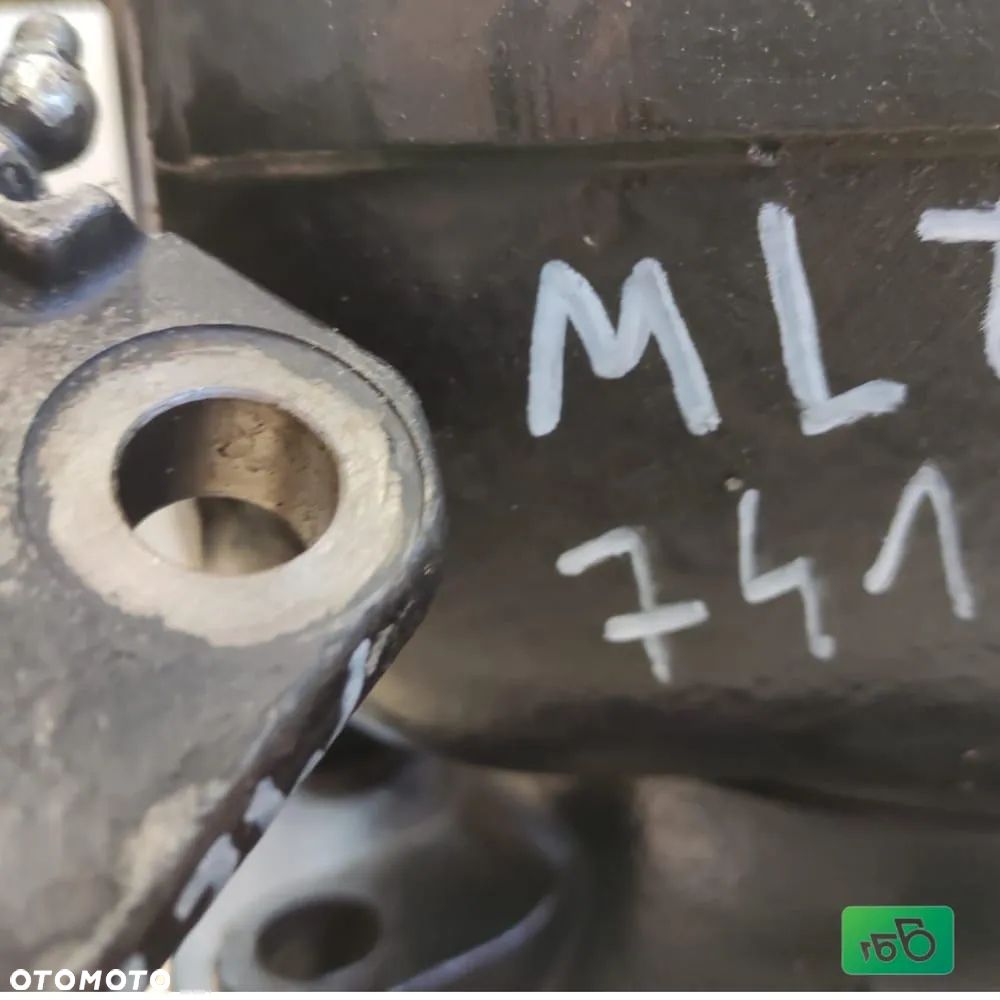Zwolnica Reduktor Zwrotnica Piasta 380493  Manitou MLT 741 - 13