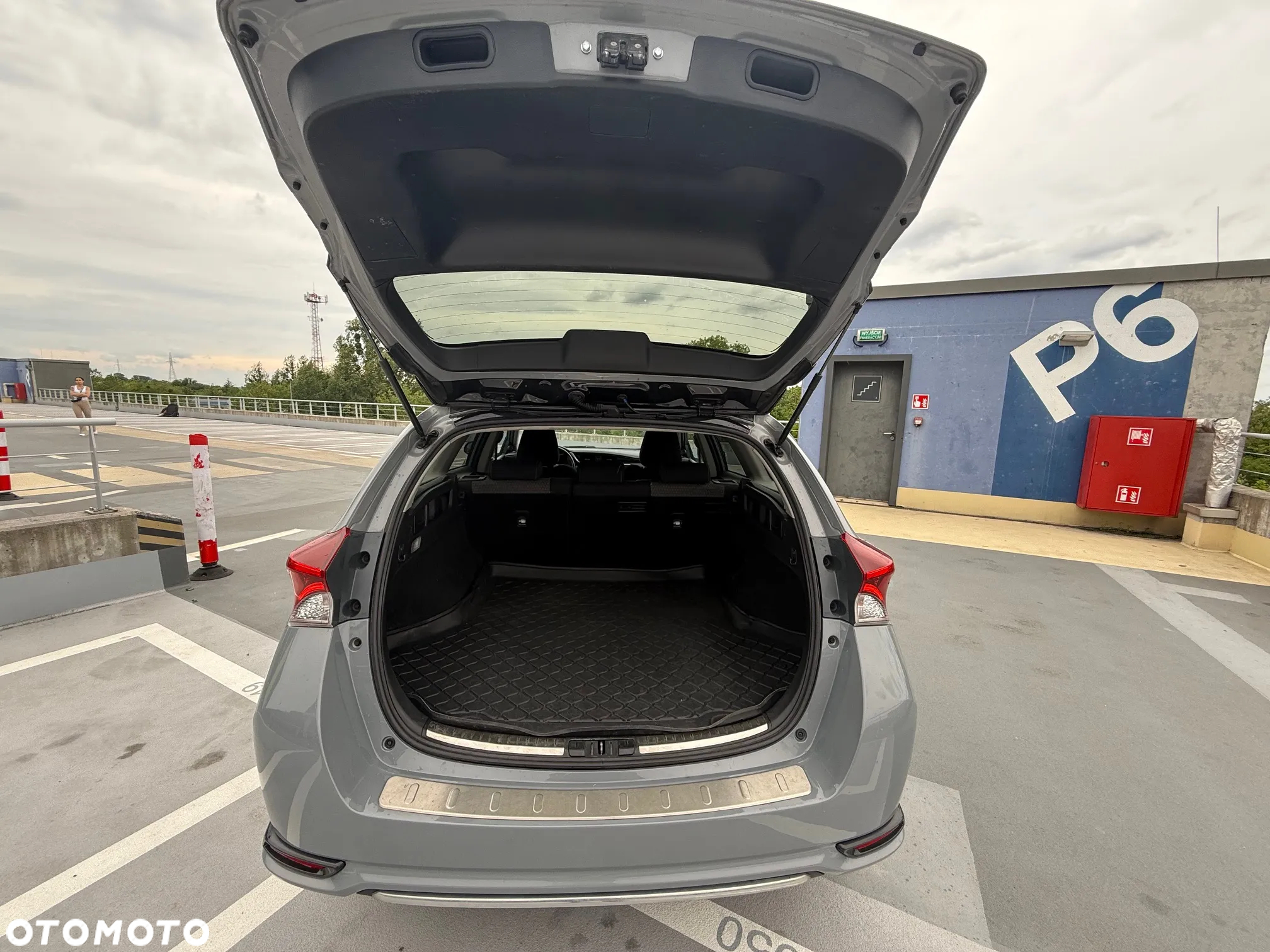 Toyota Auris 1.8 VVT-i Hybrid Automatik Edition-S - 6