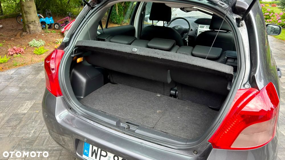 Toyota Yaris - 14