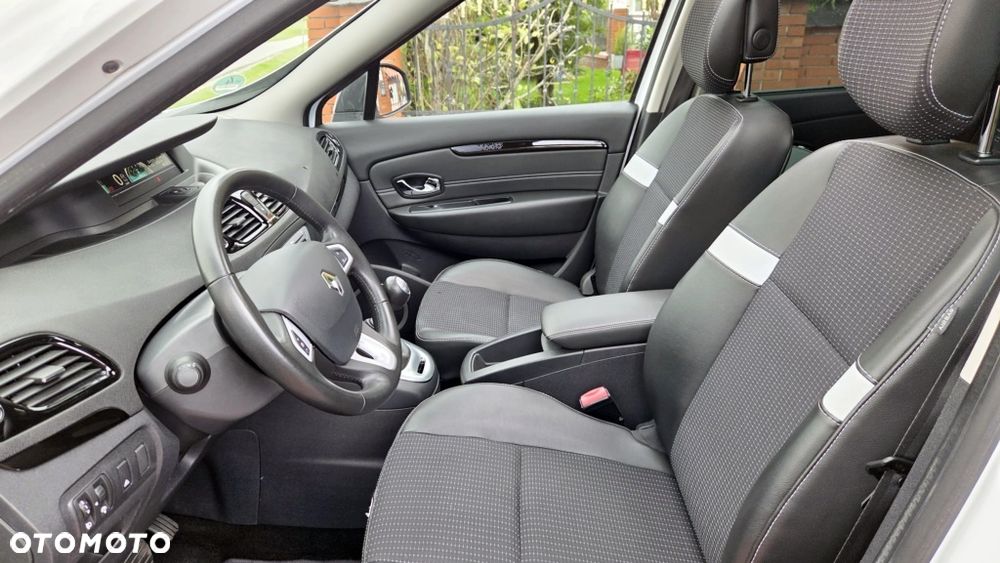 Renault Grand Scenic TCe 130 Luxe - 21