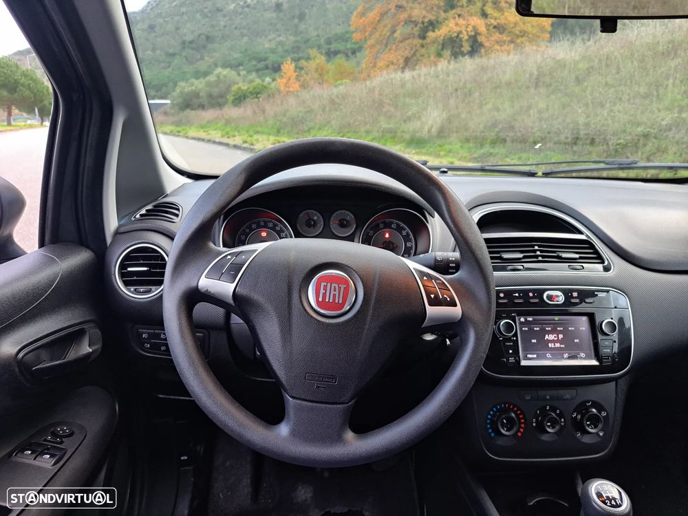 Fiat Punto 1.3 M-Jet Lounge S&S - 16