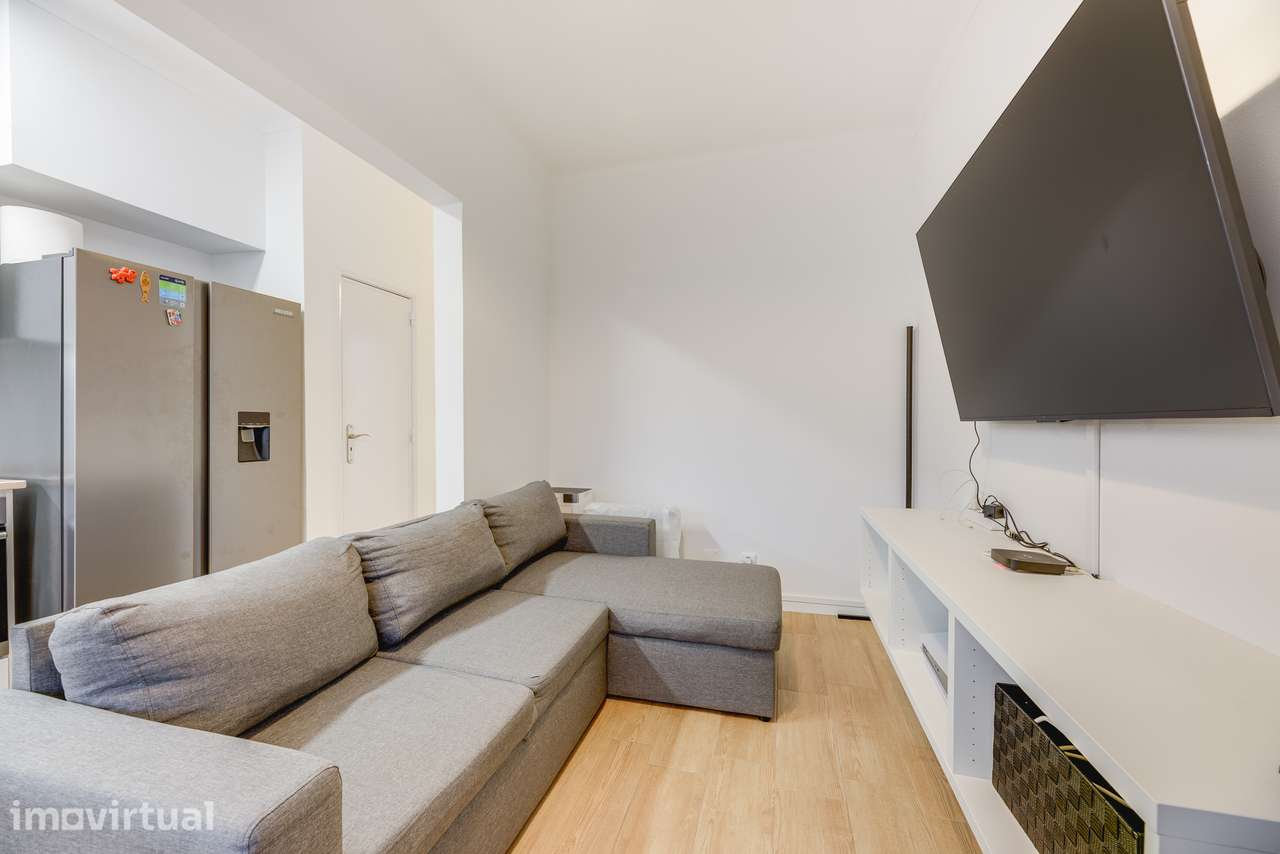 APARTAMENTO T1 | REMODELADO | BARREIRO - Grande imagem: 3/23