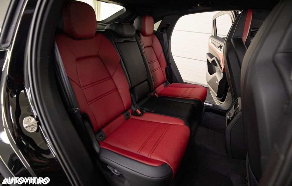 Porsche Cayenne Coupe - 15