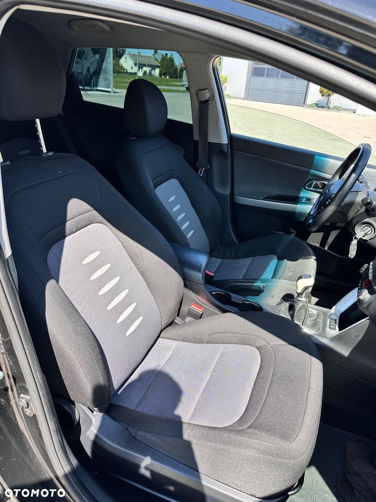 Kia Ceed 1.6 CRDi 128 Platinum Edition - 31