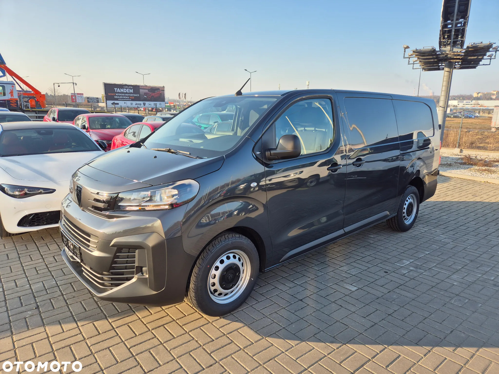 Peugeot Expert Long AUTOMAT 2.0 HDI 144KM Hak/Kamery !! WYPRZEDAŻ !! - 2