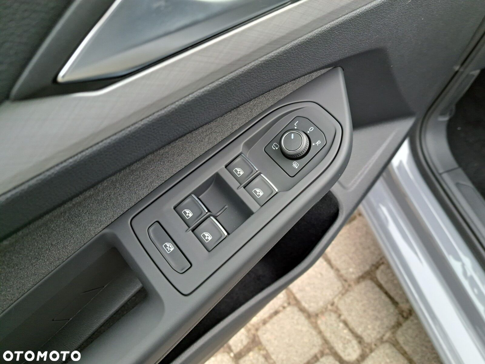 Volkswagen Golf VIII 1.5 eTSI mHEV Life Plus DSG - 13