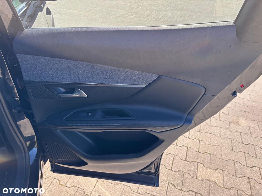 Peugeot 3008 1.6 THP Allure S&S EAT6 - 32