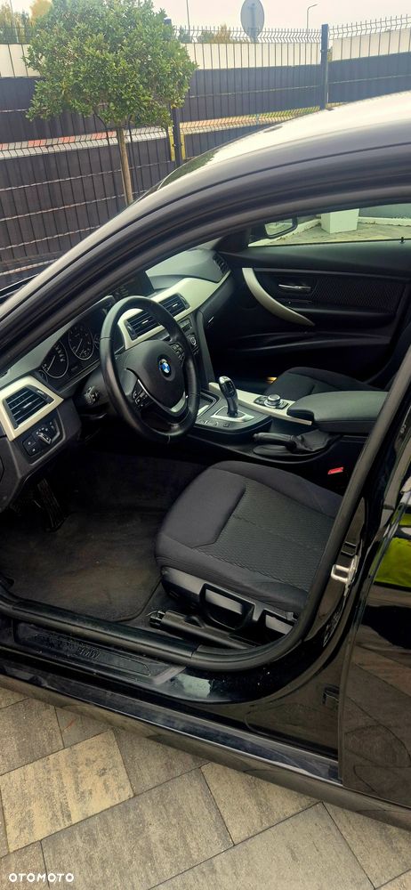 BMW Seria 3 - 21