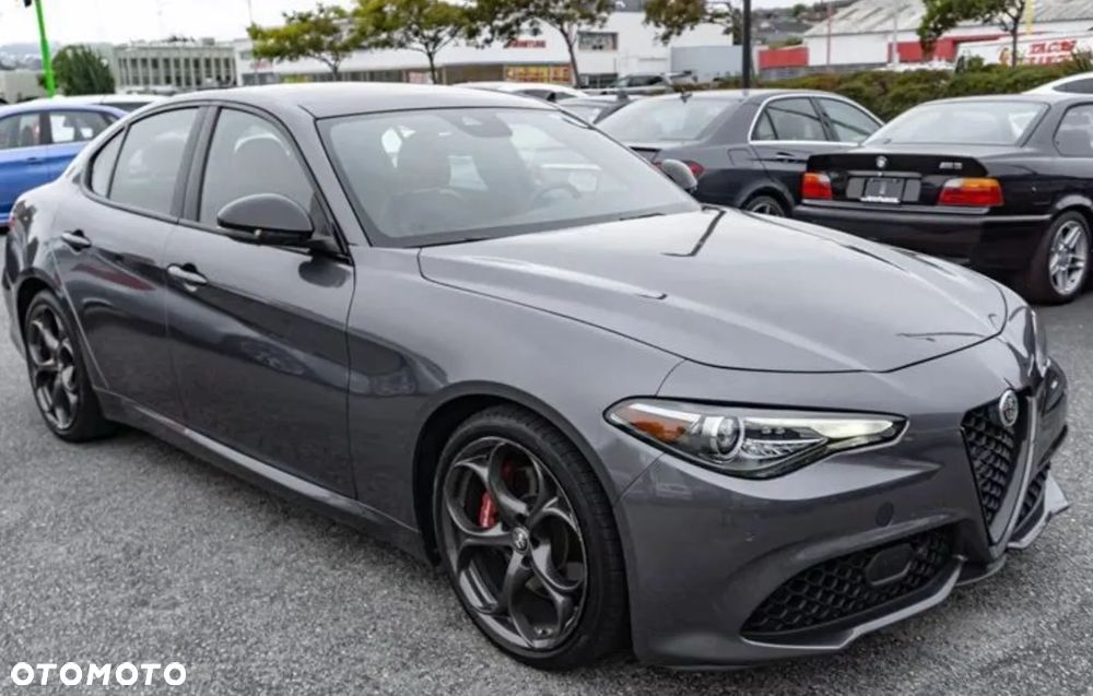 Alfa Romeo Giulia - 6