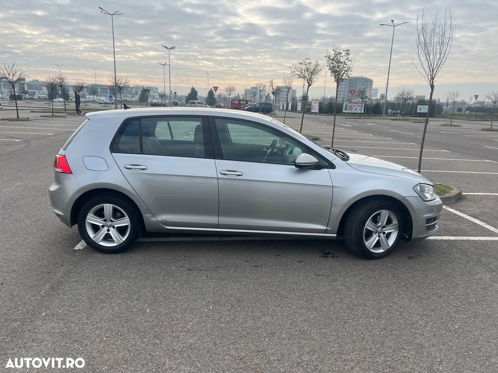 Volkswagen Golf 2.0 BlueTDI DSG Comfortline - 3