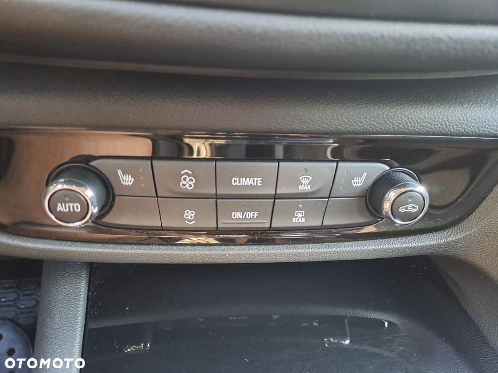Opel Insignia 2.0 CDTI Innovation S&S - 18