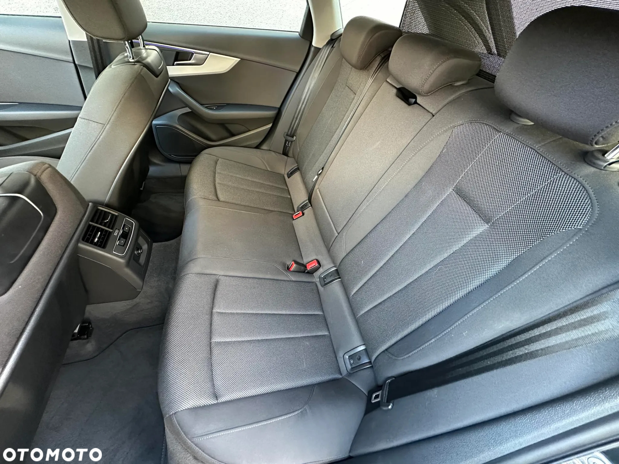 Audi A4 35 TDI mHEV Advanced S tronic - 12