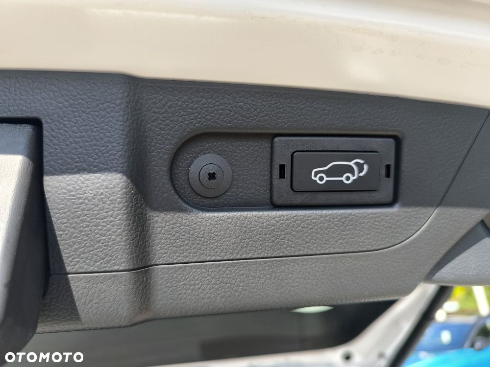 SsangYong/KGM Rexton - 24