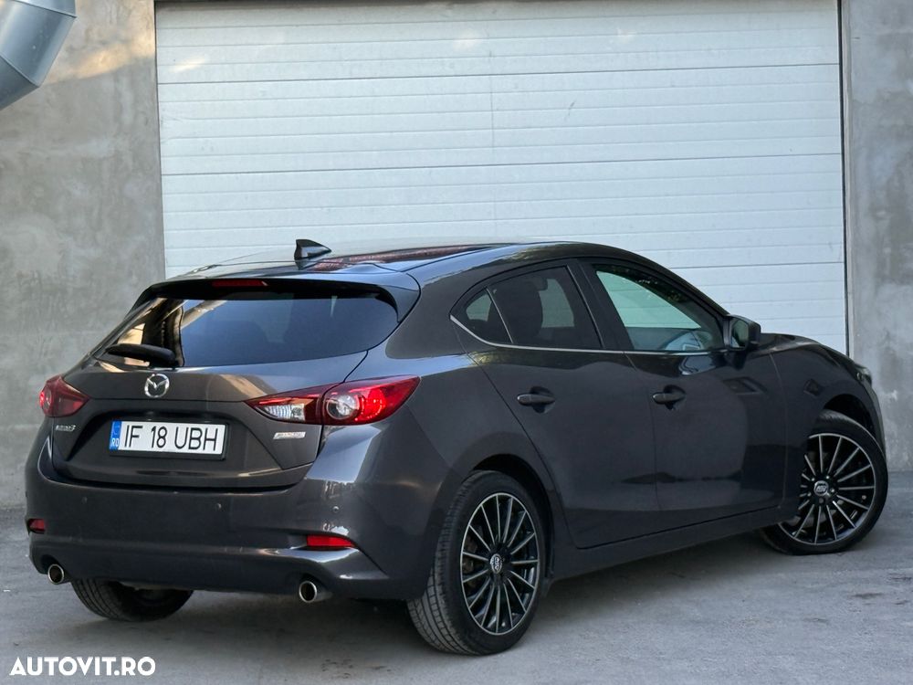 Mazda 3 - 4