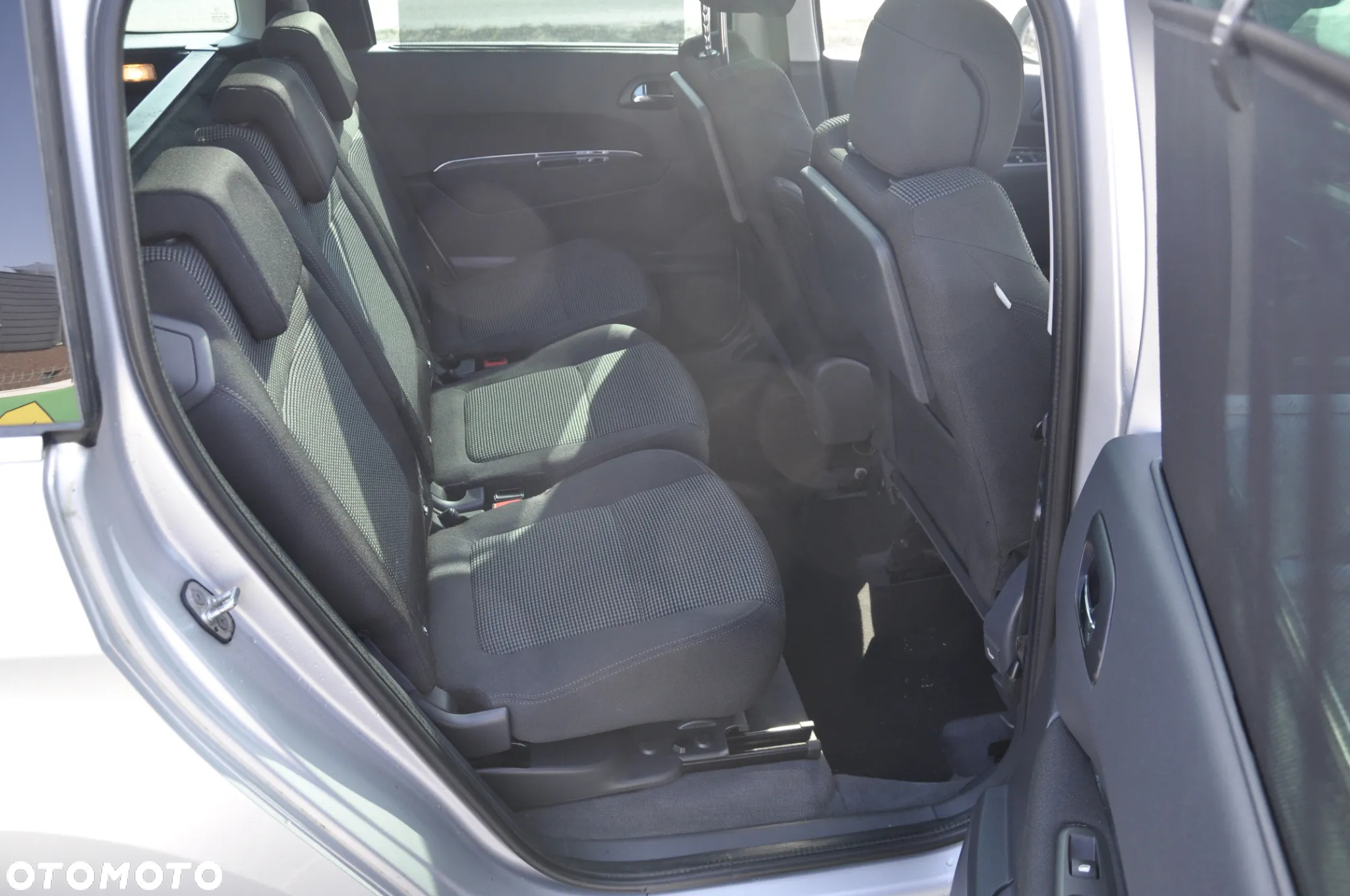 Peugeot 5008 1.6 THP Business Line - 15