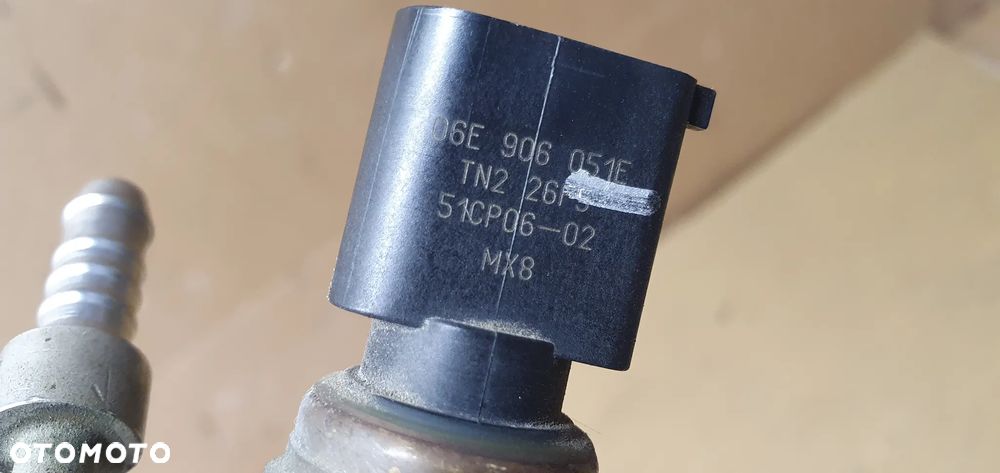 Rurka przewód paliwa paliwowy czujnik VW Passat B6 2.0 FSI 06F127505N 06E906051E - 8