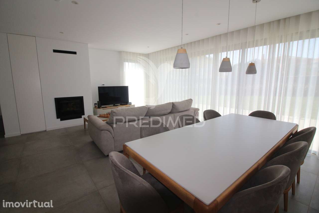 Moradia T3 recente com Jardim - Grande imagem: 5/7