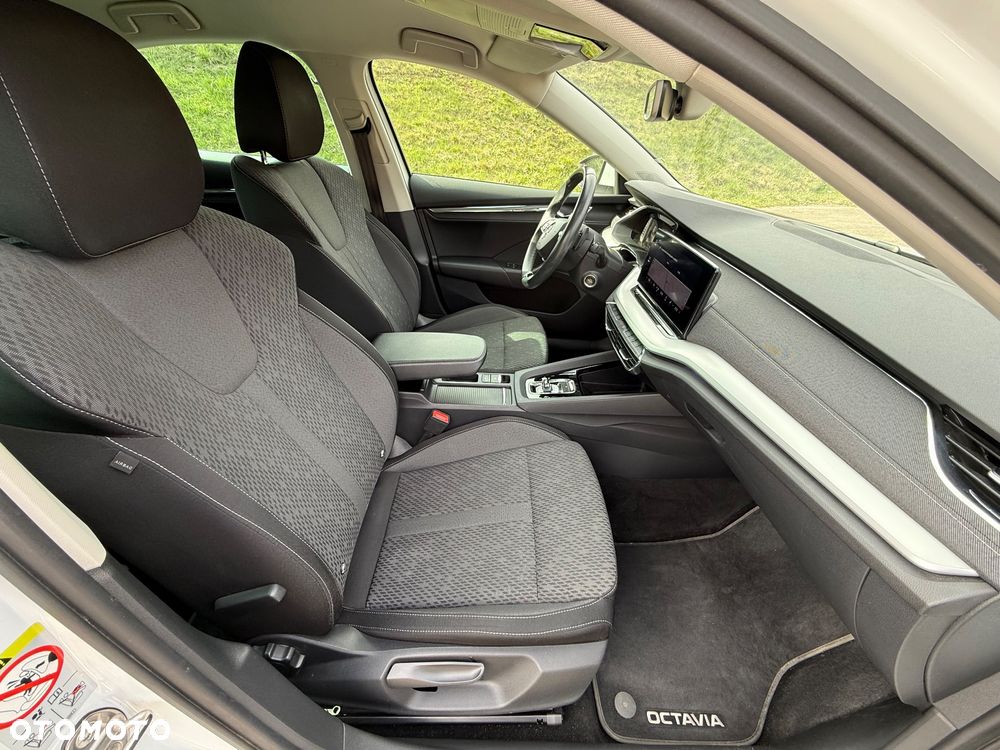 Skoda Octavia 2.0 TDI Style DSG - 21