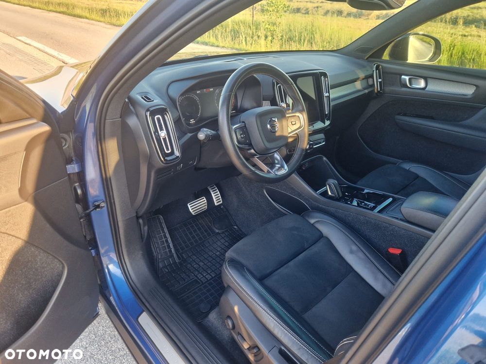 Volvo XC 40 T5 AWD R-Design - 6