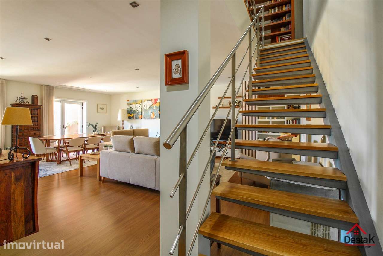 T3 Duplex Exclusivo no Centro de Viseu | Vista Deslumbrante para a Sé - Grande imagem: 4/46