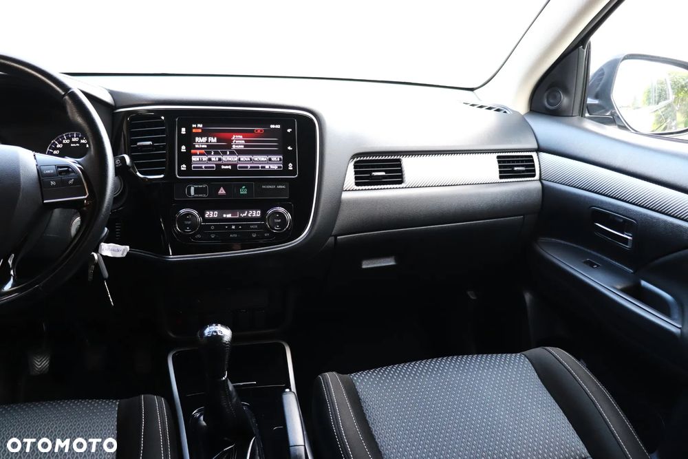 Mitsubishi Outlander 2.0 2WD Edition - 28
