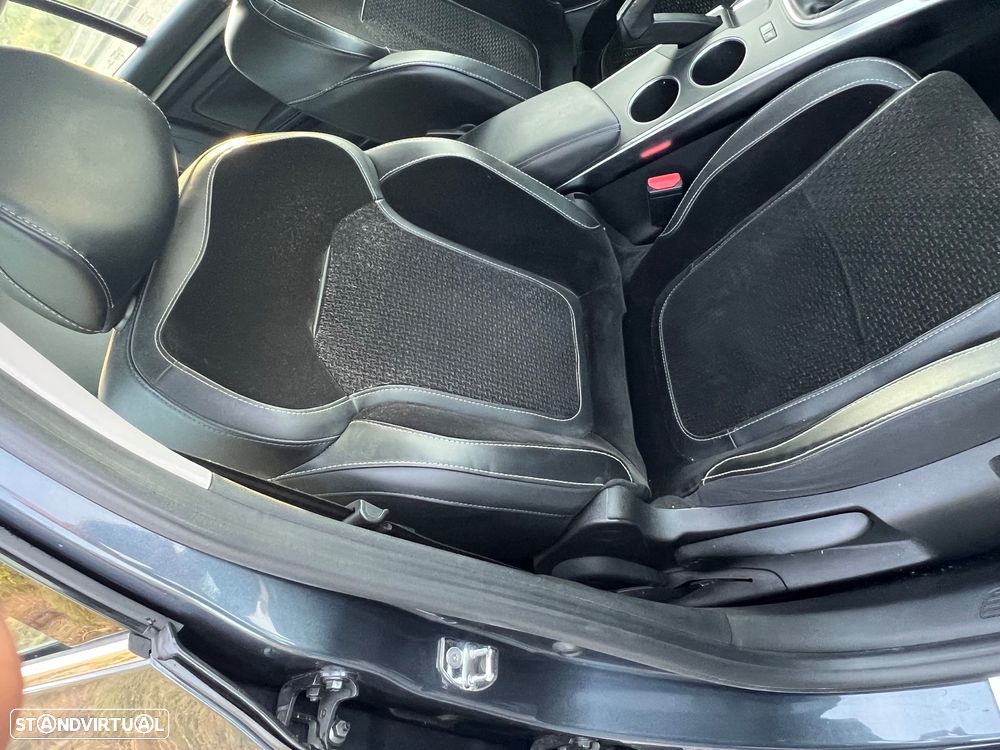 Renault Mégane Sport Tourer 1.5 dCi Dynamique S SS - 18