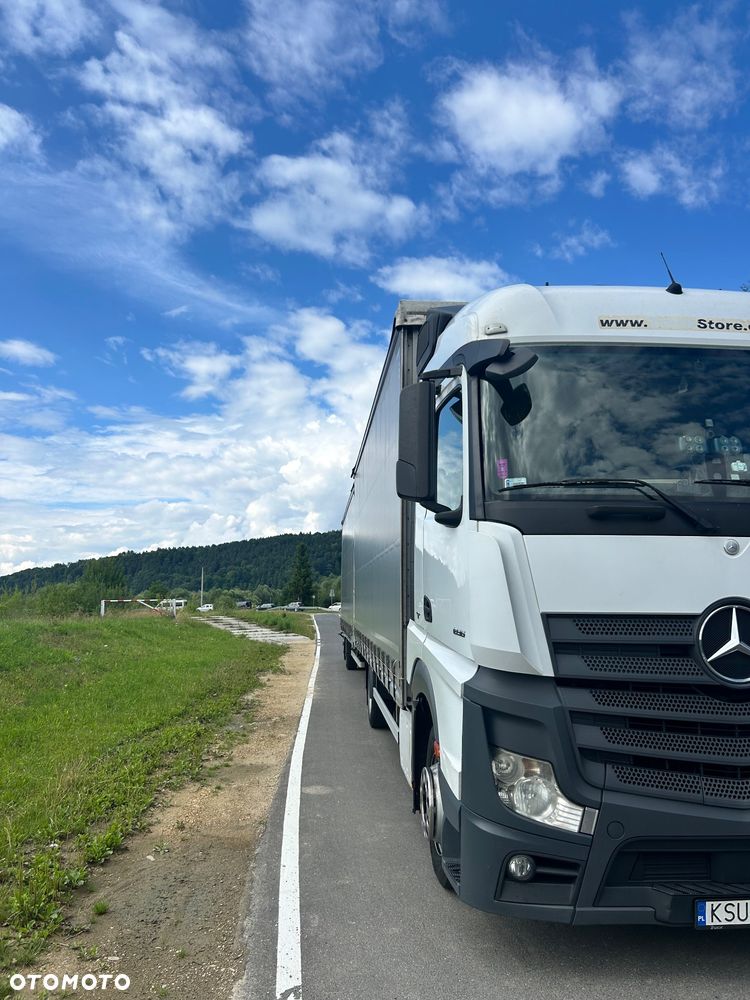 Mercedes-Benz Actros - 4