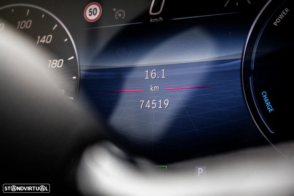 Mercedes-Benz C 300 e AMG Line - 20