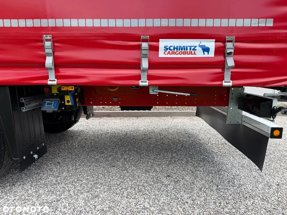 Schmitz Cargobull 2020**VARIOS-STANDARD**OŚ.POD**DACH.POD**JAK NOWA - 24