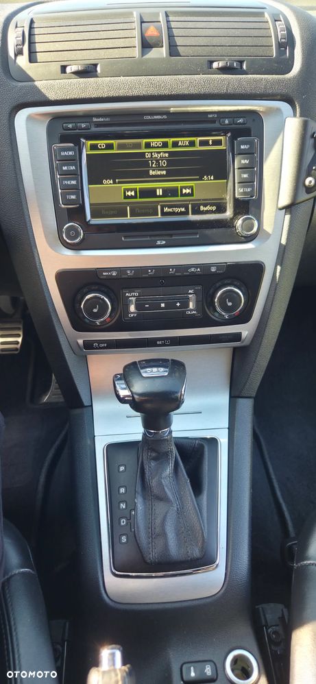 Skoda Octavia 2.0 TDI DPF RS DSG - 13