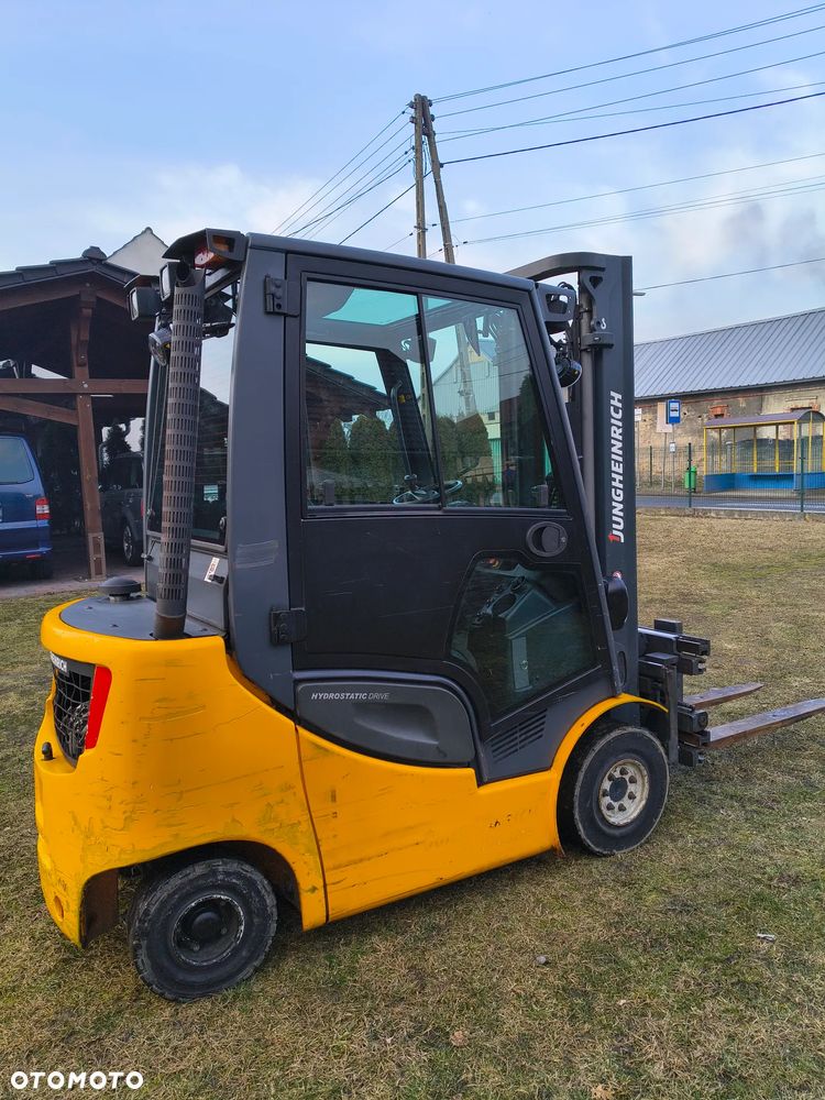 Jungheinrich DFG 320S - 5