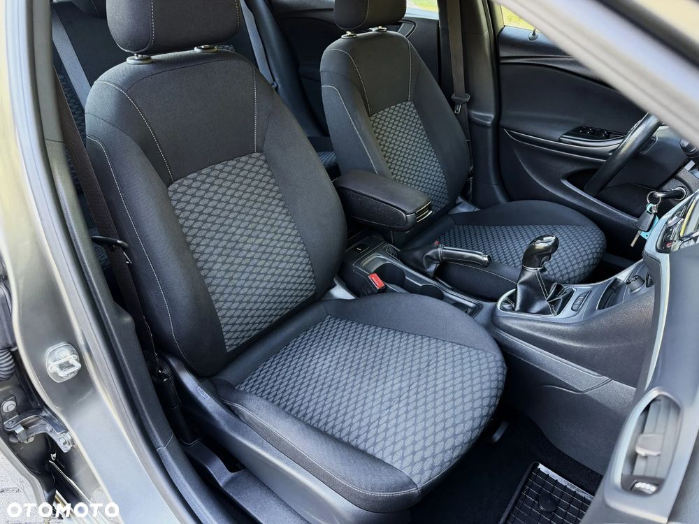 Opel Astra 1.4 T Enjoy - 18