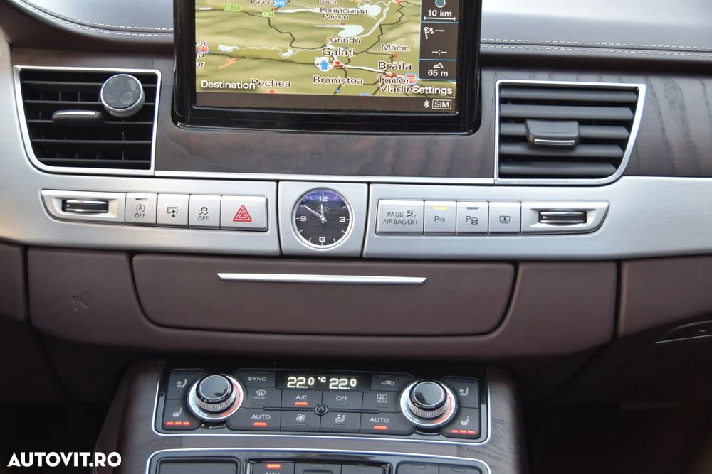 Audi A8 3.0 TDI DPF clean quattro tiptronic - 25