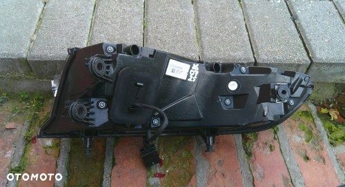PORSCHE MACAN GTS 95B LIFT LAMPA LEWA TYLNA ORYGINAŁ 95B945091AM - 4