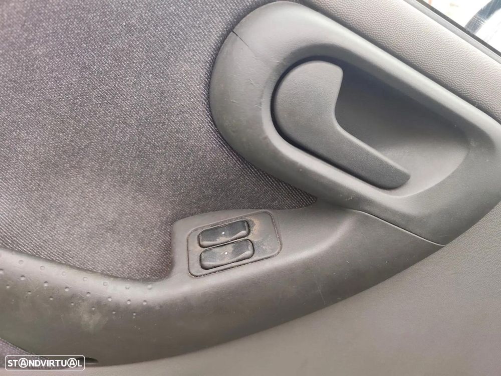 Opel Corsa 1.2 16V Confort - 17