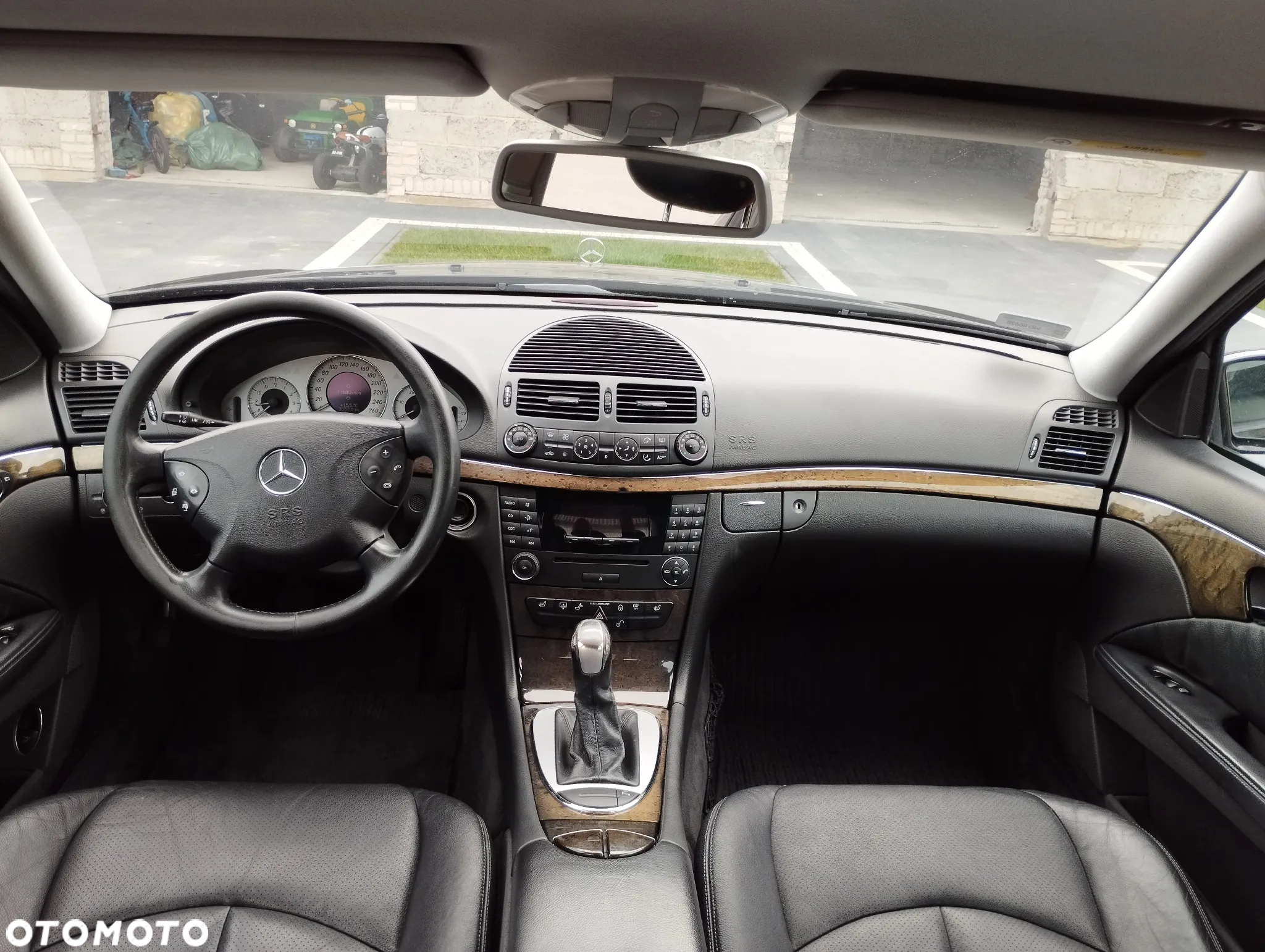 Mercedes-Benz Klasa E 270 CDI T Avantgarde - 4