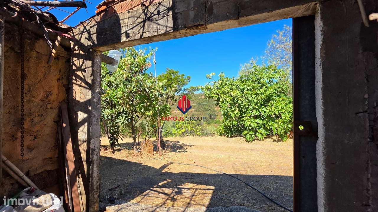 Excelente propriedade em Casas Velhas com ruína - Grande imagem: 4/40