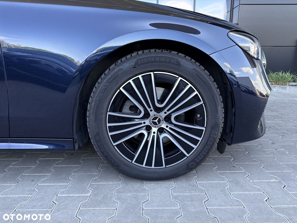 Mercedes-Benz Klasa E - 26