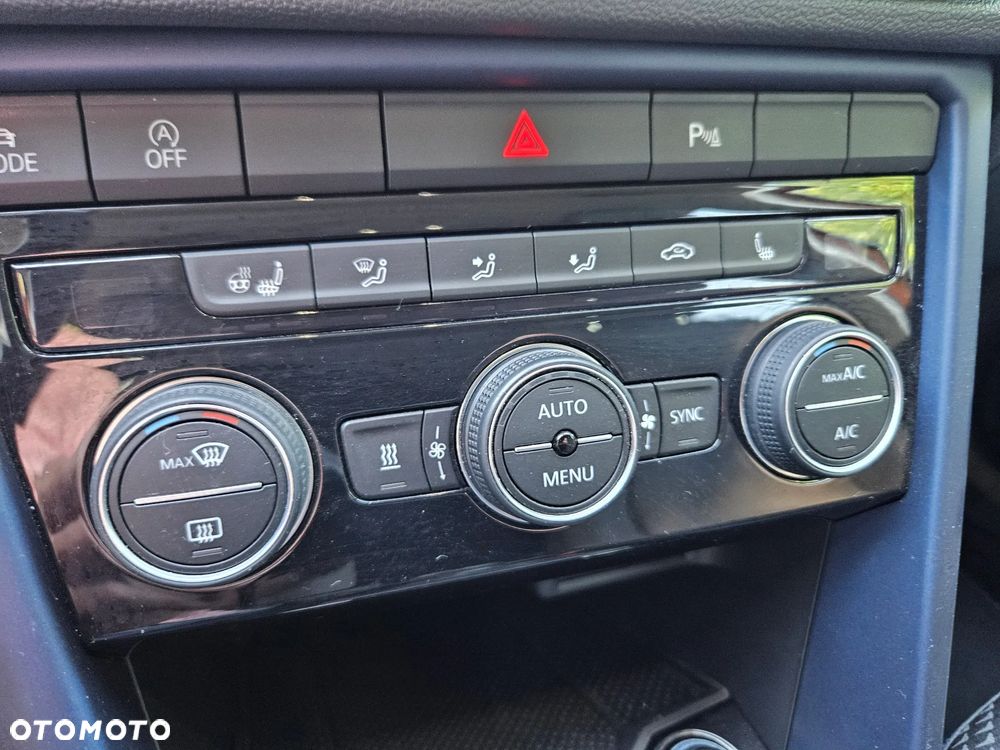 Volkswagen T-Roc 1.5 TSI ACT OPF UNITED - 26