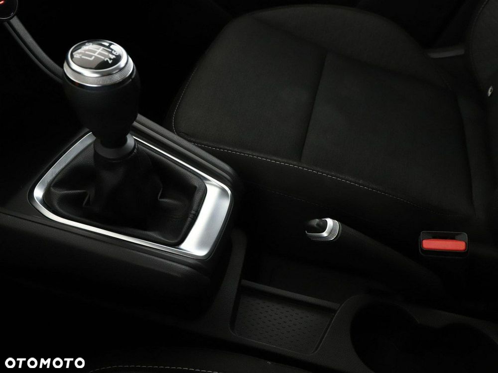 Renault Captur TCe 100 BUSINESS EDITION - 29