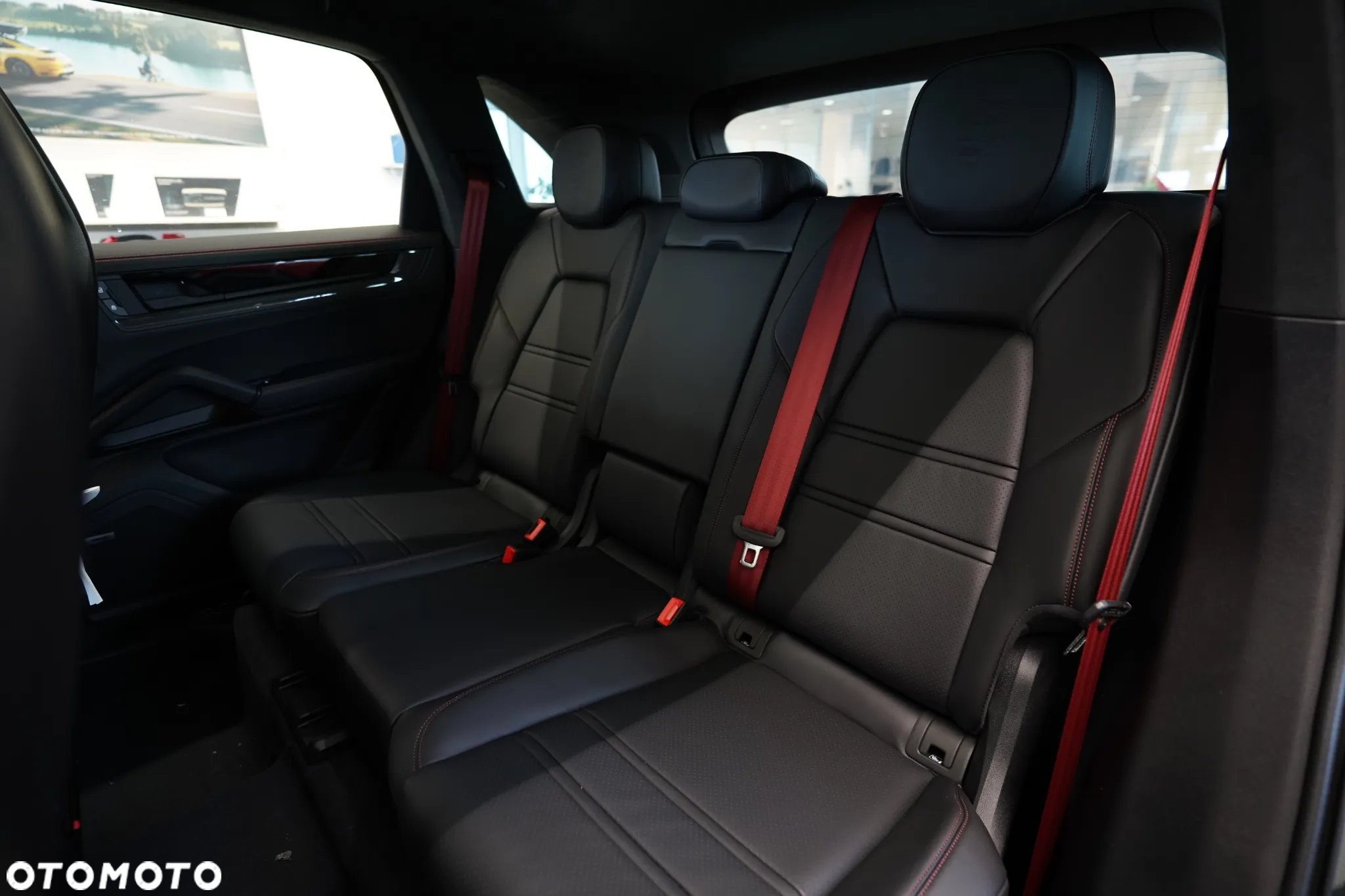 Porsche Cayenne GTS - 12